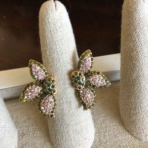 Stella and Dot Petal ring. Size S/M adjustable.